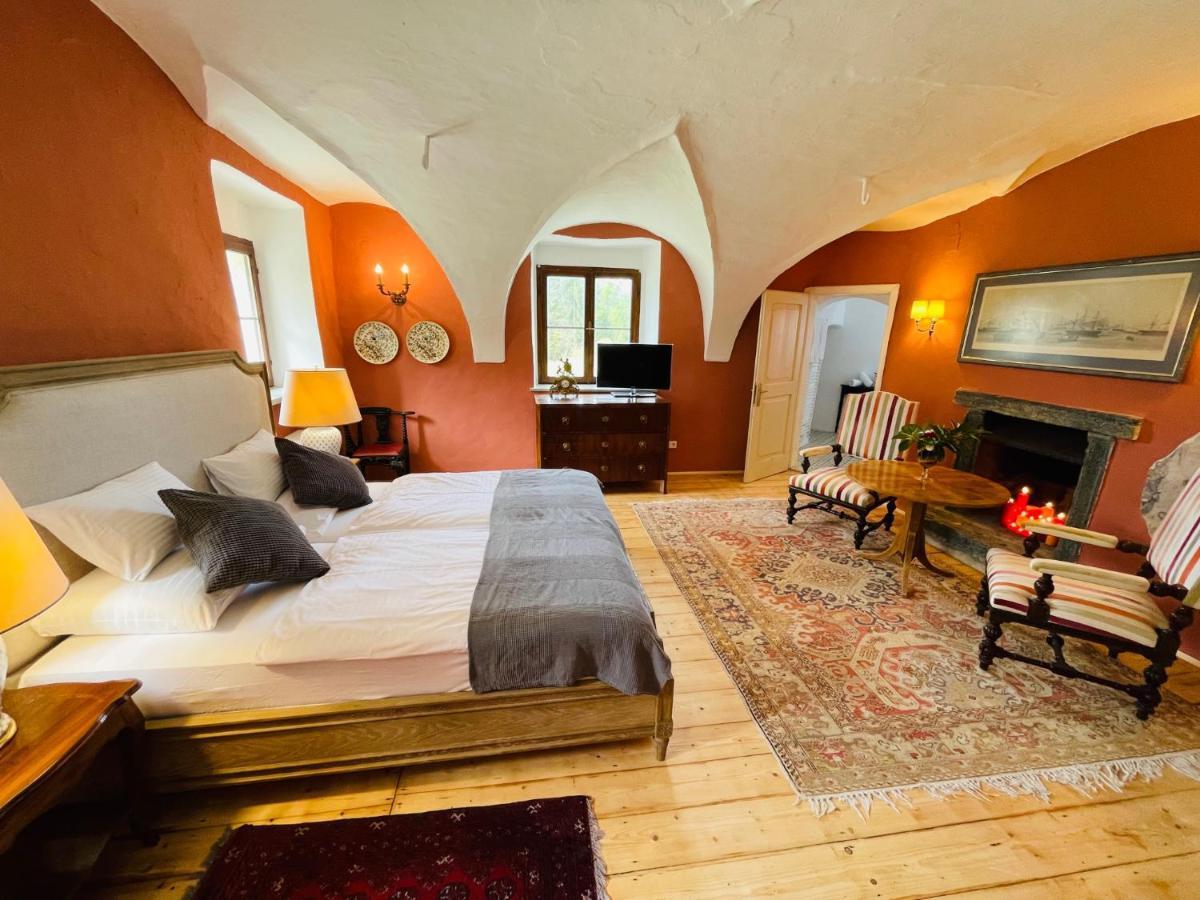 Schloss Moosburg Gaestehaus Eksteriør billede